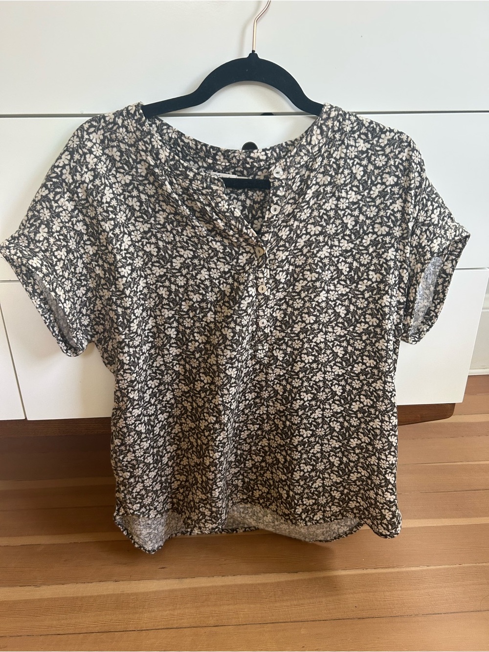 Faherty Gauze shirt, medium